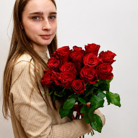 Букет из красных роз Кения, 15 шт