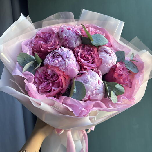 Букет из пион и роз кантри блю💕