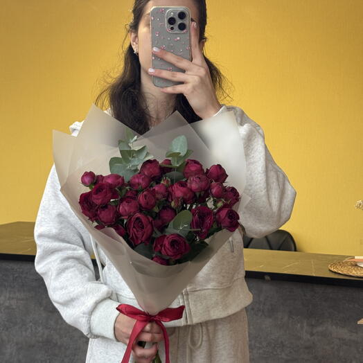 Букет из кустовых роз