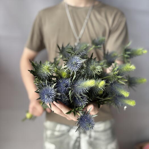 Букет с эрингиумом