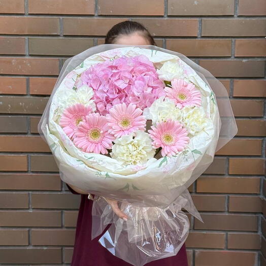 Гортензия, герберы, гвоздики