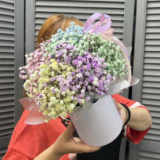 Радужная гипсофила в шляпной коробке🌈