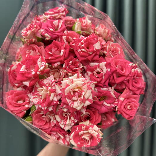 СКИДКА пачка кустовых роз «Фейерверк» 40 см (19 штук)