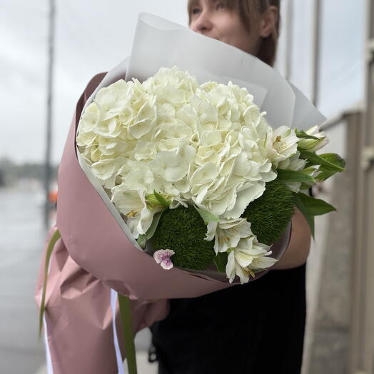 🤍Букет цветов для нежного осеннего настроения 🌸 с пышной гортензией и премиальными гвоздиками 🌿💌