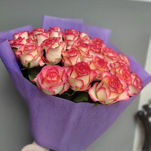 Букет из 19 розы