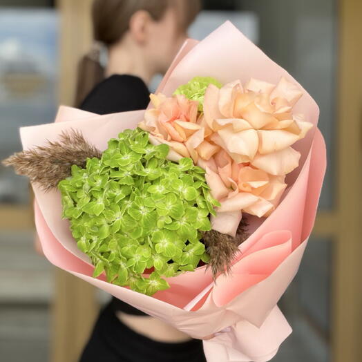 Букет «Гортензии и французских роз» 🌿🌸нежный, свежий букет для любимого человека 💌