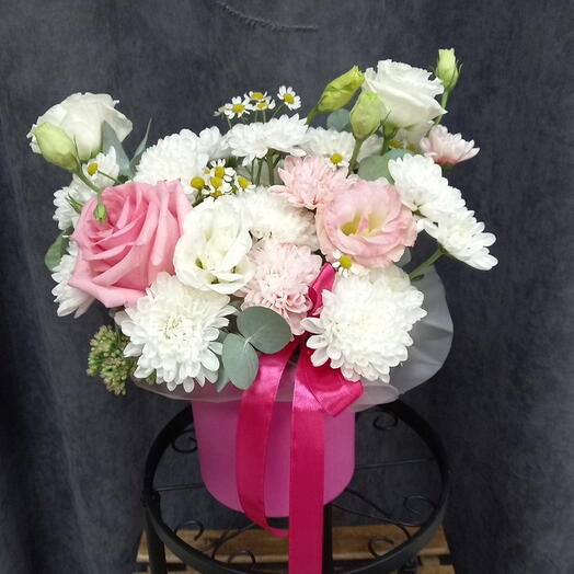 Цветочная композиция в коробке 🌹🌹🌹