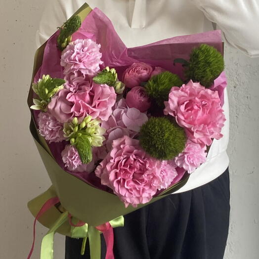 Букет яркий💕💚 орнитогалум, гортензия, диантус зеленый киви, пионовидные розы 🍀