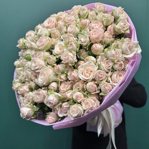31 нежная кустовая роза