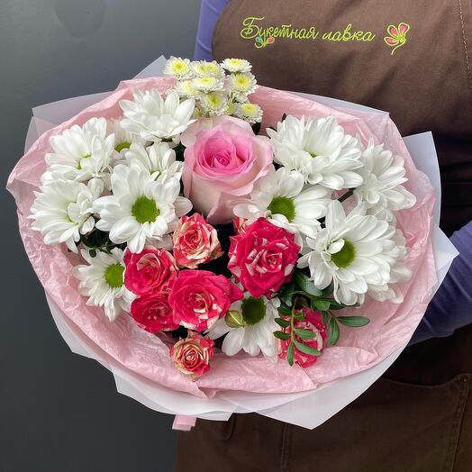 The bouquet is assembled