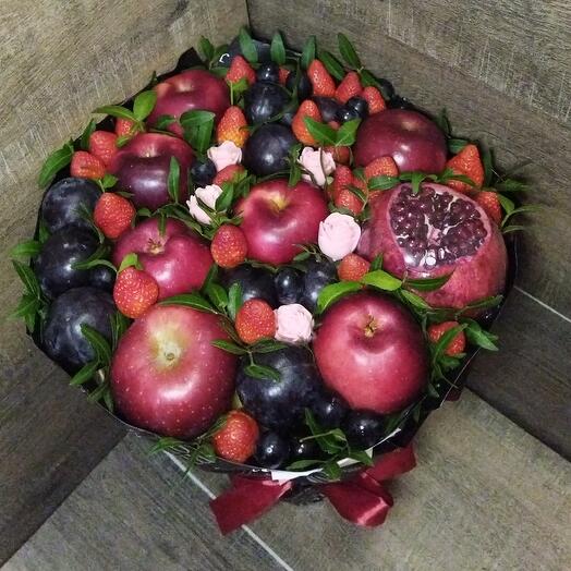 Ramo de fruta comestible con flores de rosa de chocolate