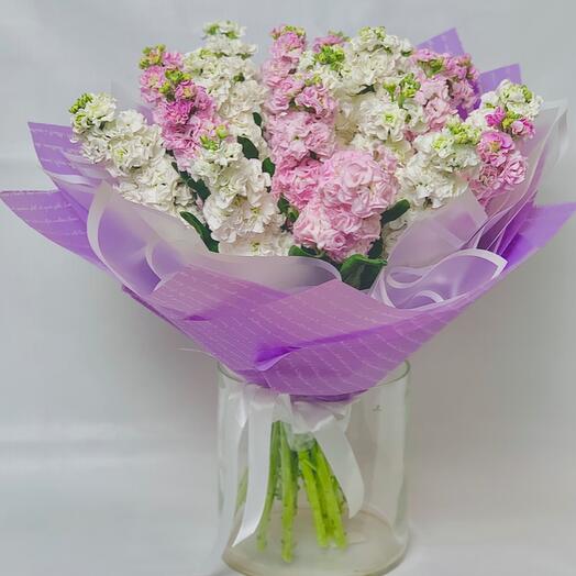 Букеты с маттиолой и другими цветами фото Сиреневый туман, Flowers & Gifts Sochi, buy at a price of 5190 RUB, Mono Bouquet