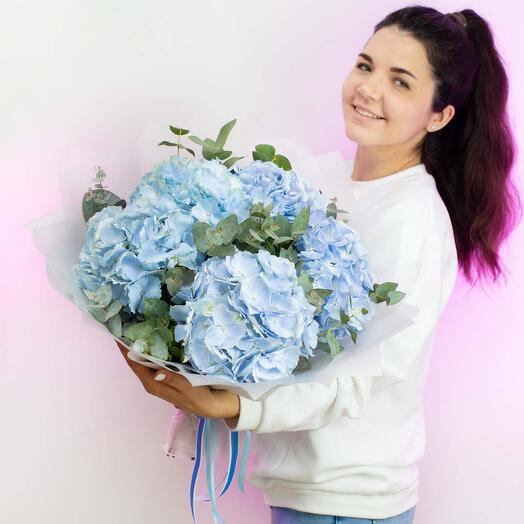 Bouquet of 5 blue hydrangeas