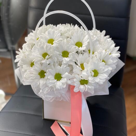Handbag with chrysanthemums