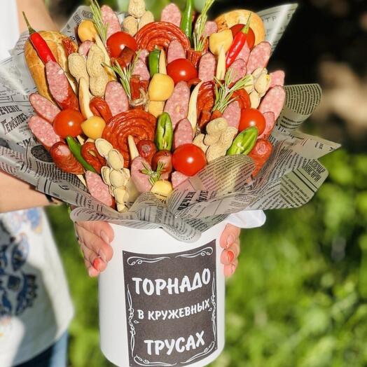 Букет из колбасы  Набор закусок в подарок девушке