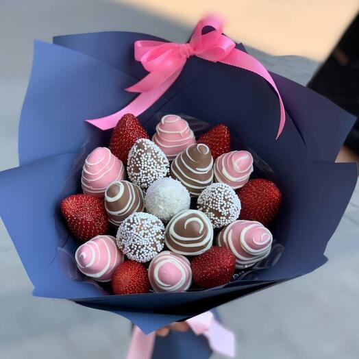 Клубничный комплимент М🍓