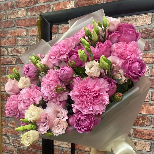Bouquet of peony rose, lisianthus and dianthus