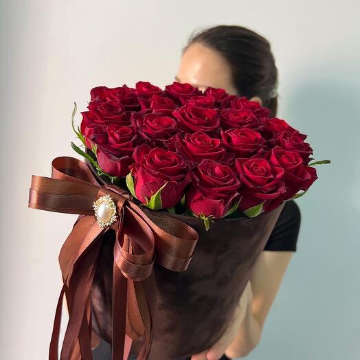 Roses in a box for a "Chic Woman"w