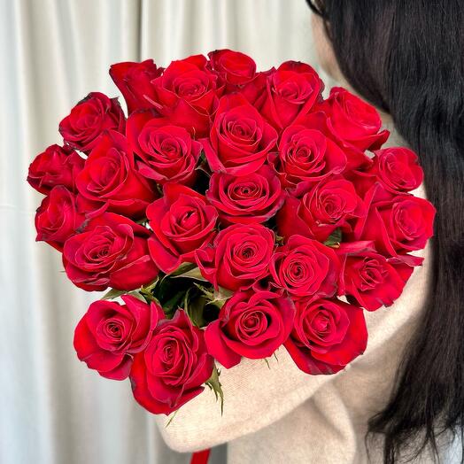 Bouquet of 25 burgundy premium roses 70 cm