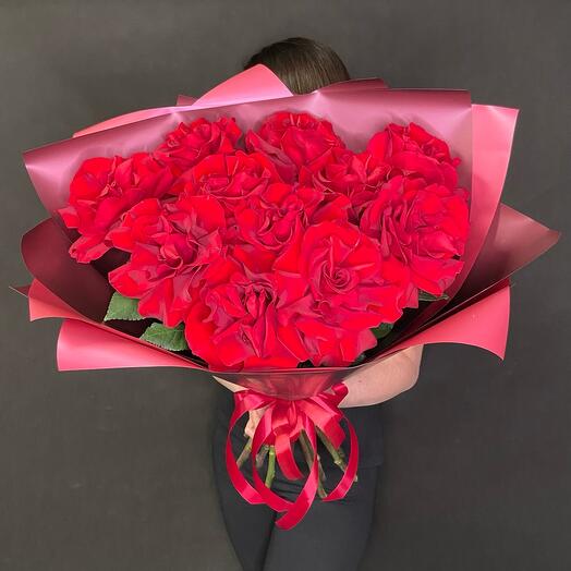 11 red french roses