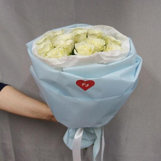 Bouquet of 15 white roses