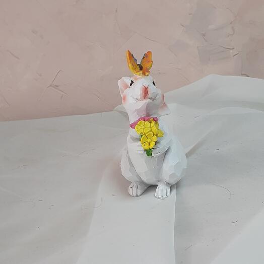 Заяц с цветами