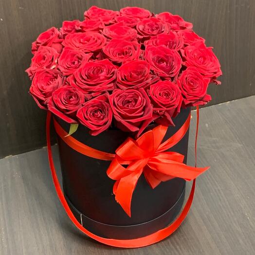 Цветы в коробке роза 25