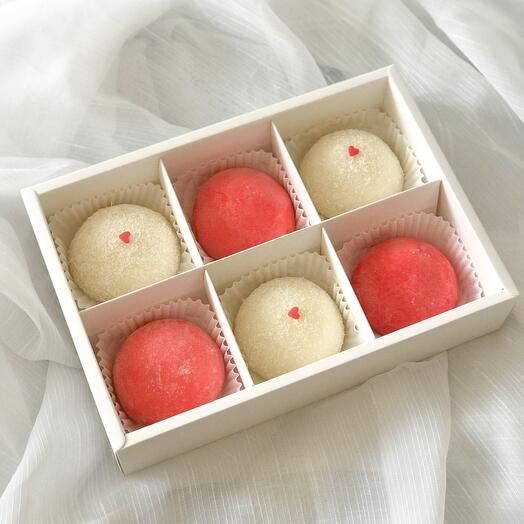 Набор пирожных моти «Романти».Сладкий набор на День Святого Валентина