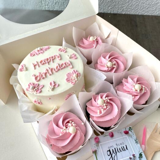 Pastel de Bento con cupcakes