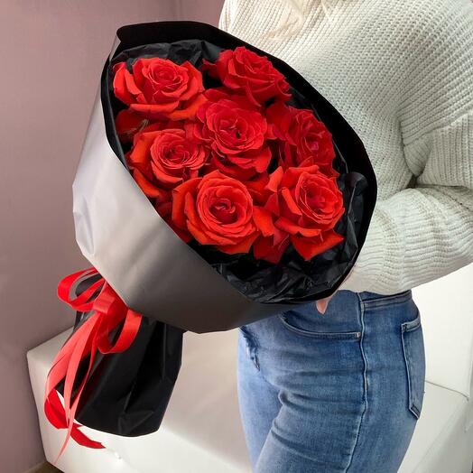 Розы в черном