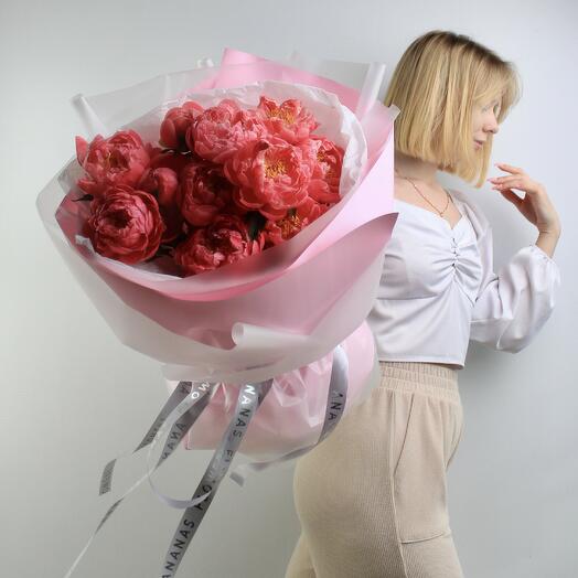 Букет из 11 пионов Coral Charm