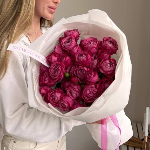 Моно из малиновой кустовой пион розы для любимой💘