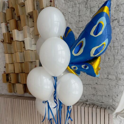 Фонтан белых шаров с бабочкой