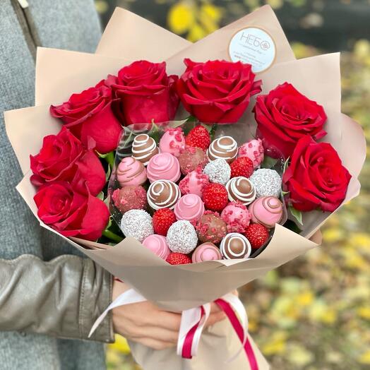 Букет с клубникой в шоколаде 400 Berry Mood