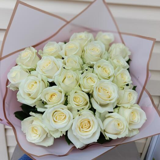 25 rosas blancas