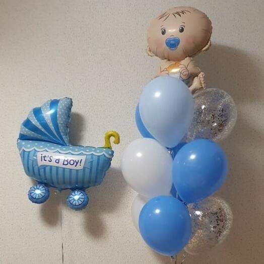 Композиция из воздушных гелиевых шаров с фигурой коляской и малышом на выписку мальчика