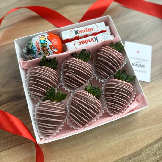 Клубника в шоколаде с киндером