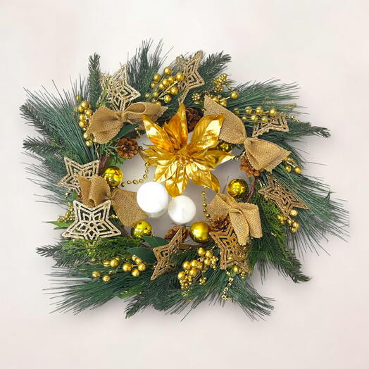 Elegant Artificial Christmas Wreath – 40x40cm with Gold Accents and Candles