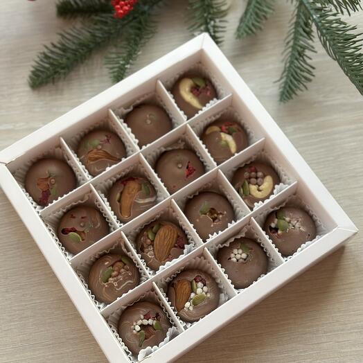 Набор конфет ручной работы