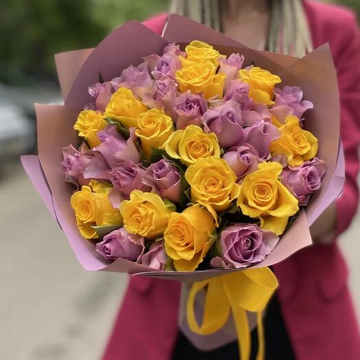 35 роз желтые и сиреневые