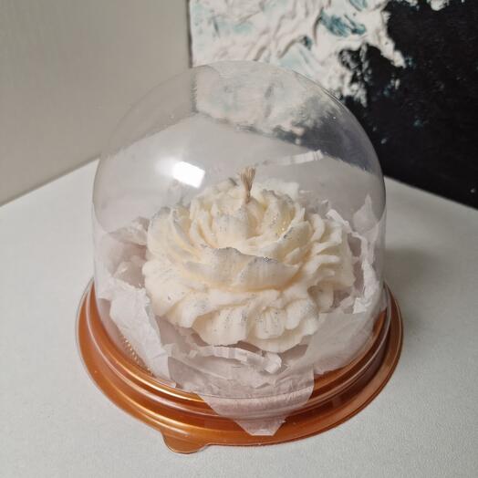 Свеча "Белый пион" из соевого воска с хлопковым фитилем