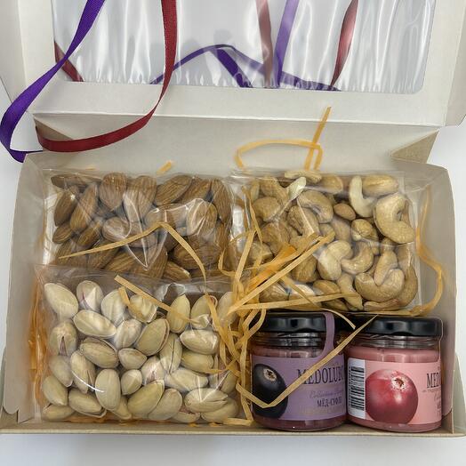 Набор Орехов  с мед-суфле