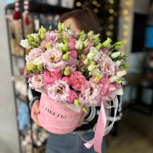 🌸Цветы в коробке «Наслаждение» из кустовых роз и эустом