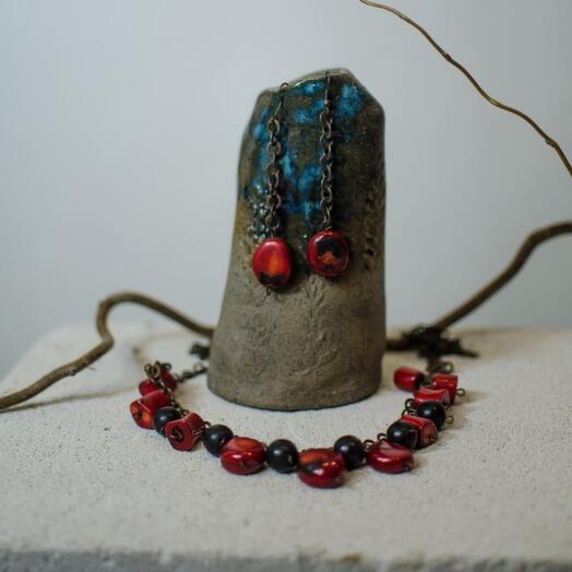Серьги и колье ручной работы, кораллы, шунгит