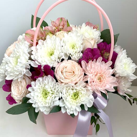 Цветочная композиция 🌸