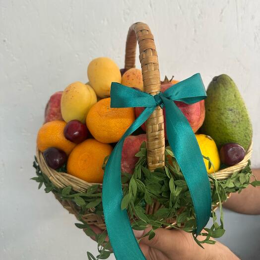 Сладкая композиция 🍇🍉🍍🍓🍒🍑️