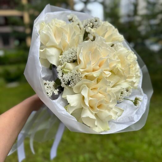 Букет из ажурных роз
