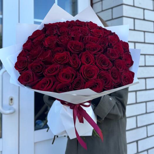 Монобукет из 51 розы сорта Экспловер🌹🤍