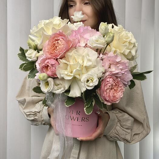 Композиция с французскими розами, Джульеттой и эустомой