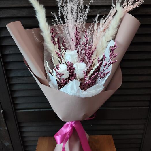Букет со стабилизированным розами